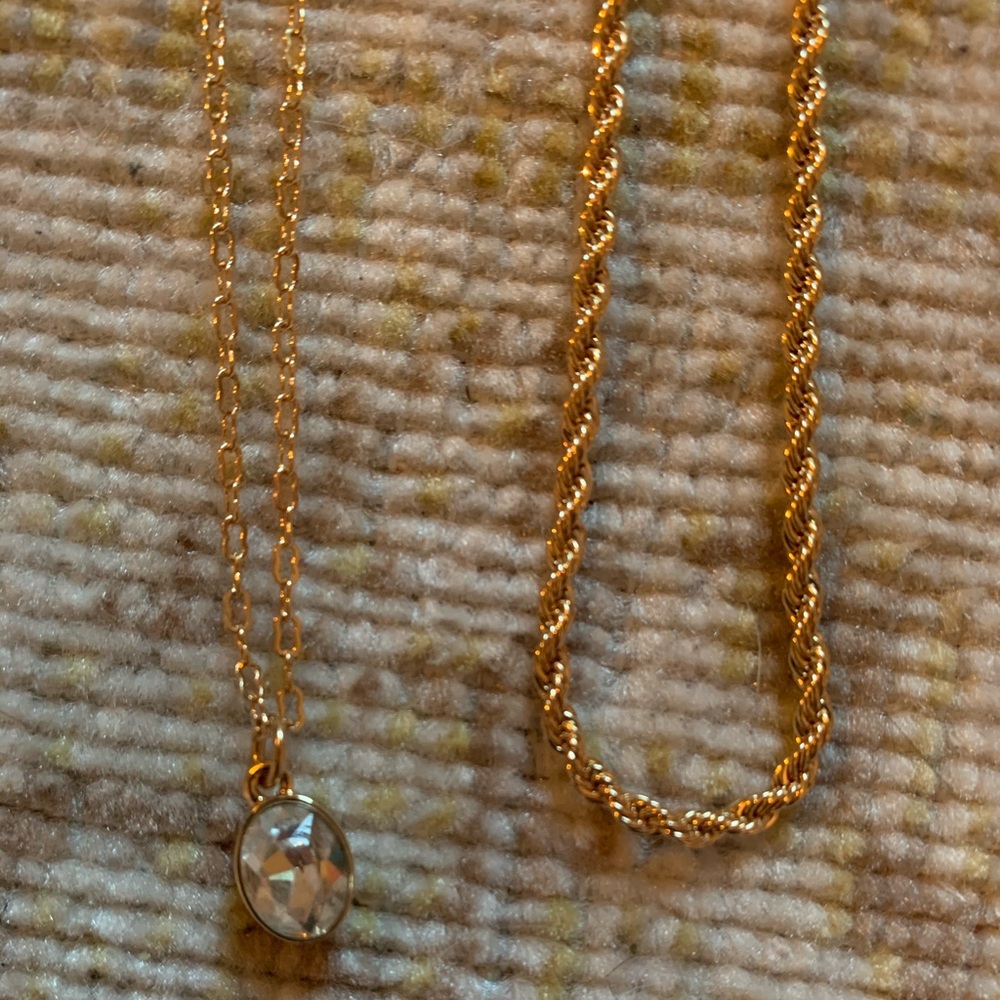 UO necklace bundle